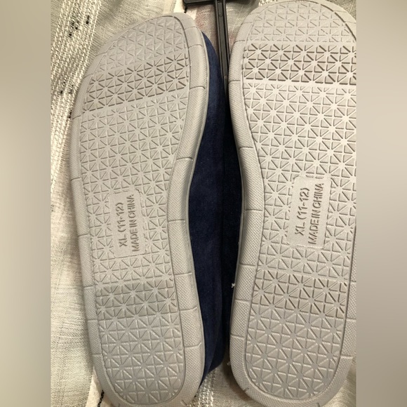 BNWP Juicy Couture Slippers - Picture 2 of 2